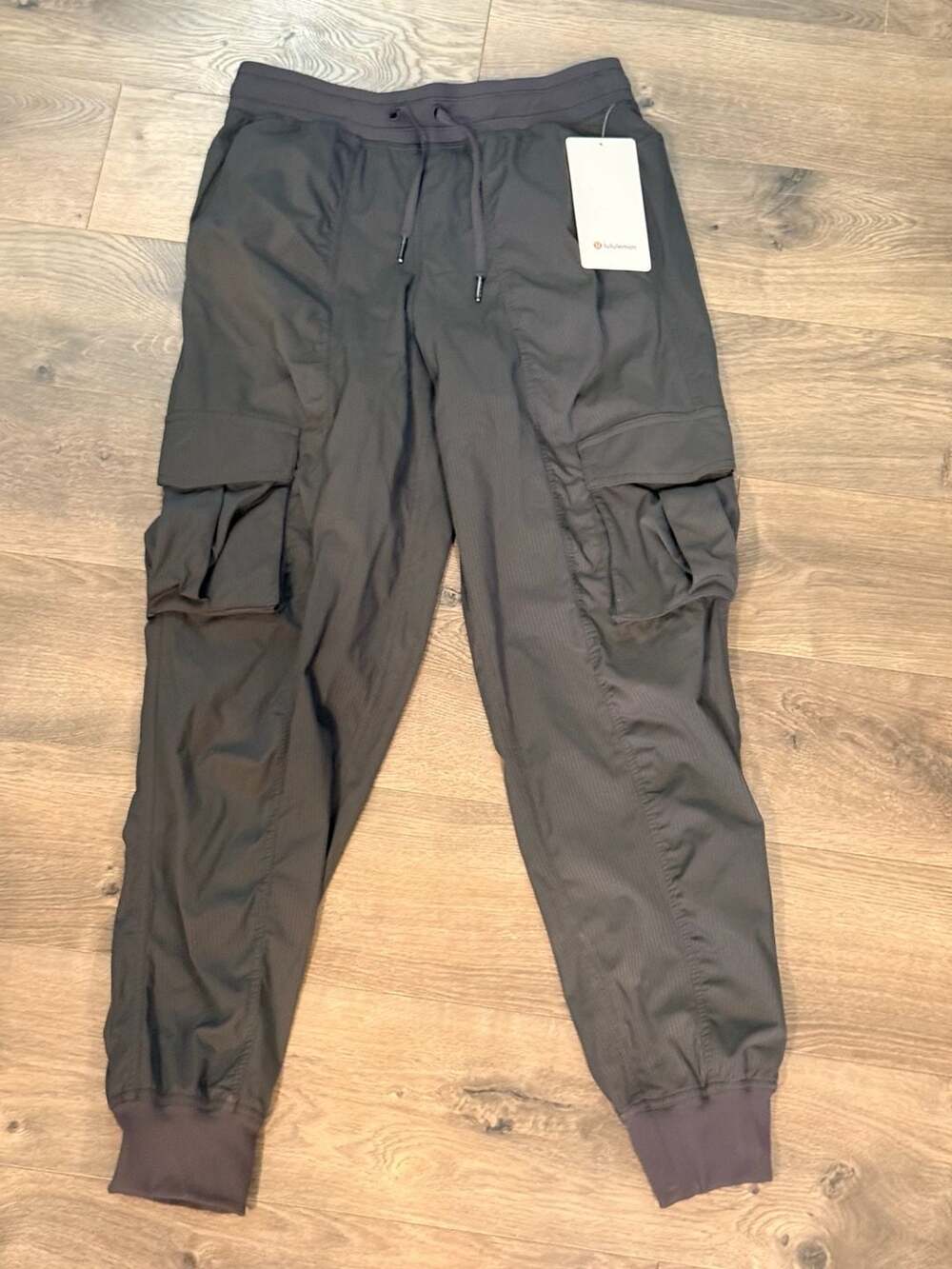 Lululemon License to Train Cargo Joggers Women Size Small